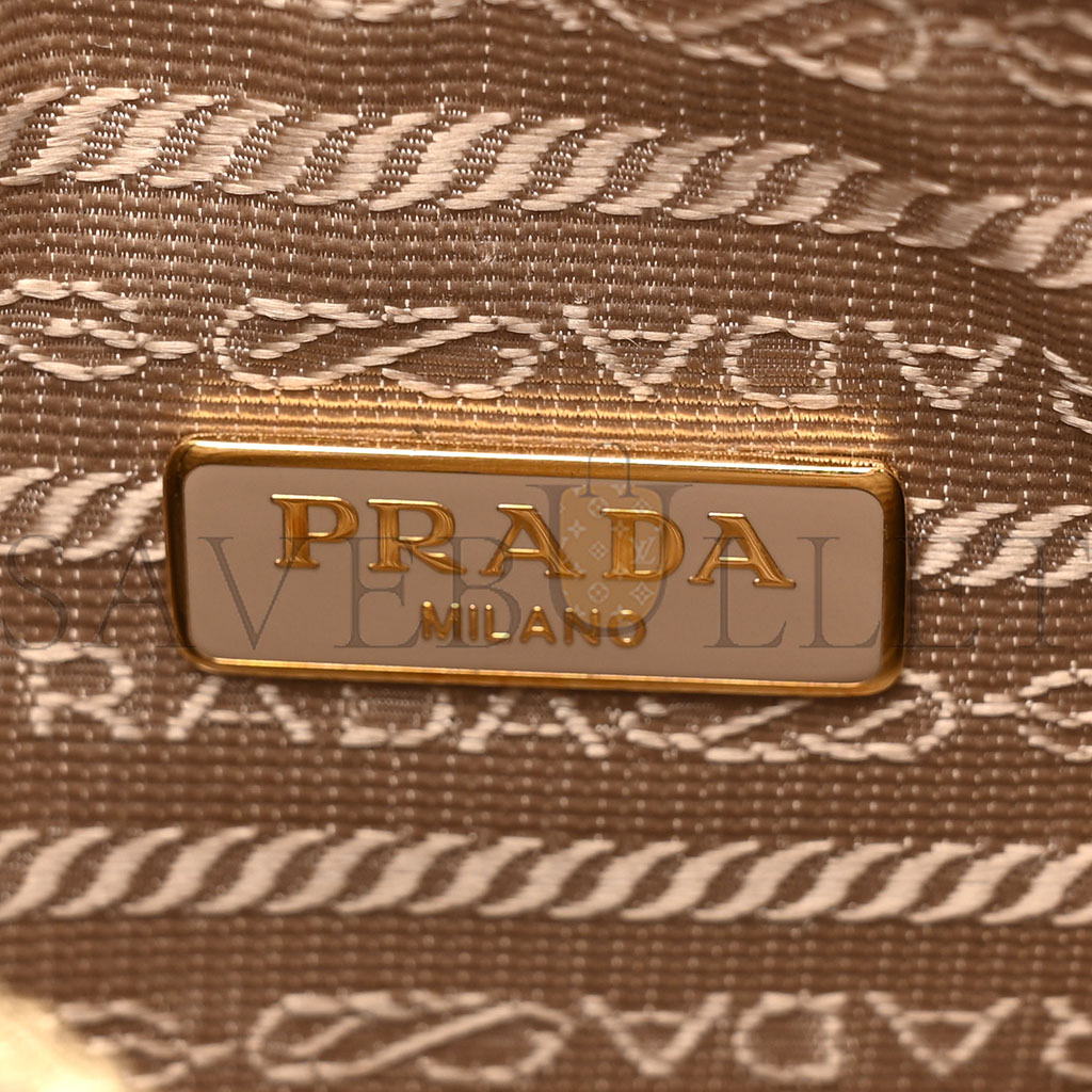 PRADA SAFFIANO RE-EDITION 2005 SHOULDER BAG CAMMEO BEIGE (22*18*6cm)