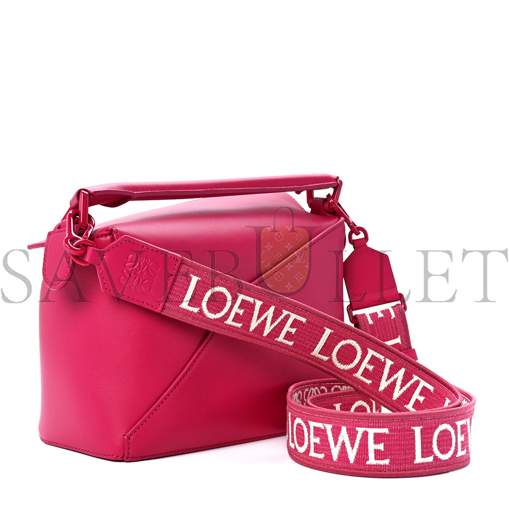 LOEWE SATIN CALFSKIN MONOCHROME SMALL PUZZLE EDGE BAG RUBY RED GLAZE (24*16.5*10.5cm)